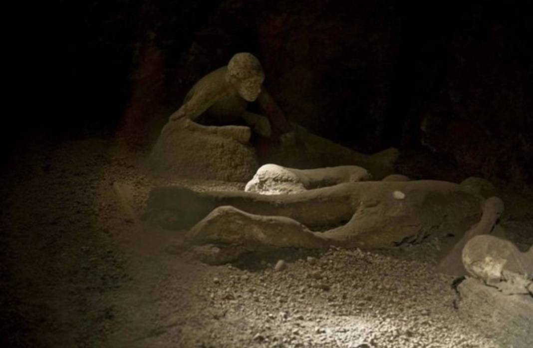 Vezüv şehirleri 15 dakikada yok etti: İnsanlar dakikalar içinde buharlaştı 3